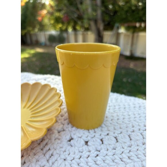 Vintage Harvest Gold Hard Plastic Soap Dish & Cup Yellow Retro MCM - Picture 3 of 5